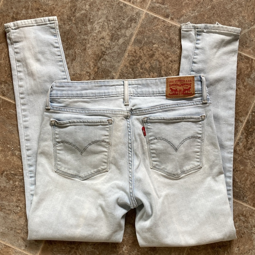 Levi’s petite skinny jeans - Picture 4 of 4
